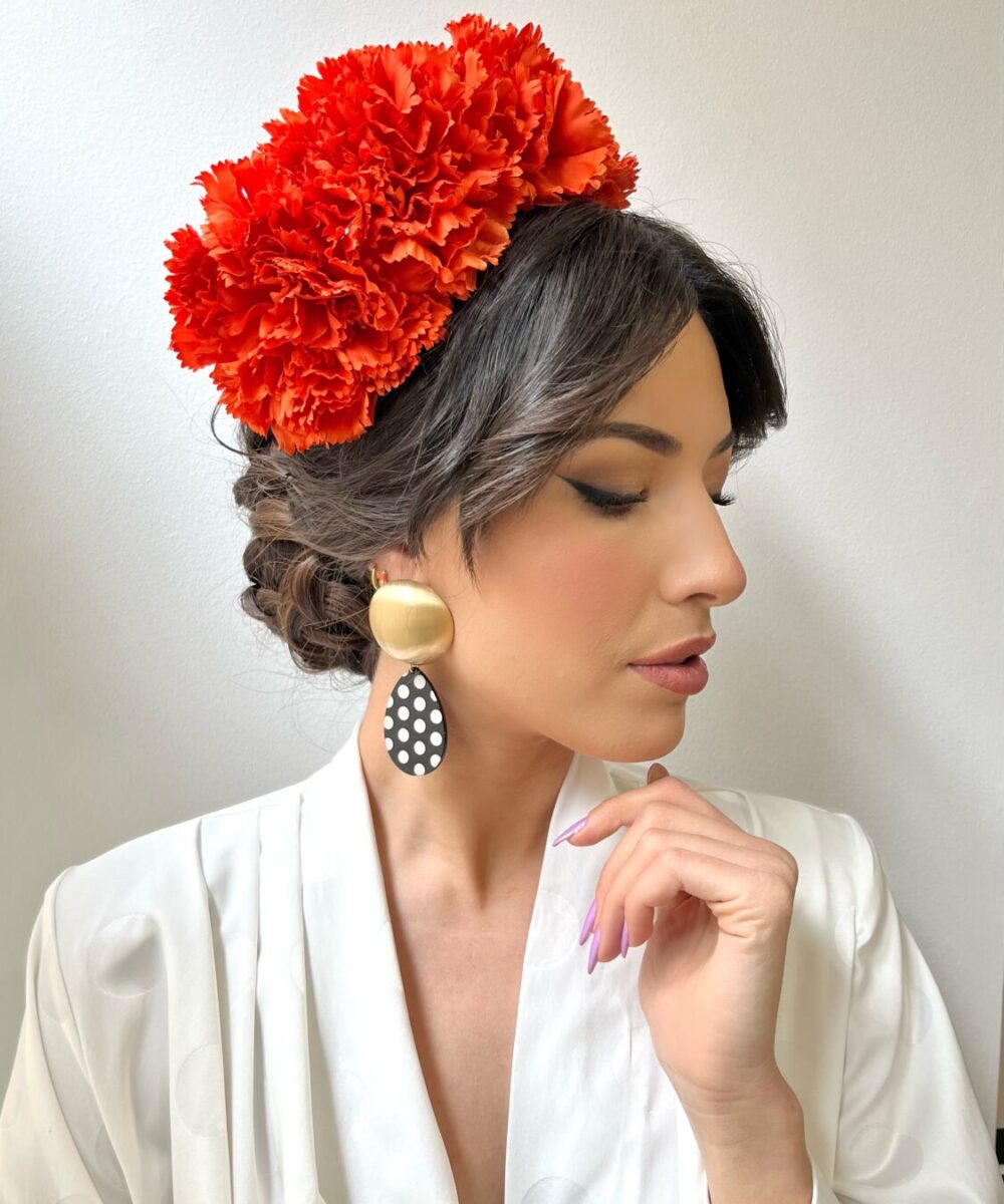 Media corona de tres claveles - NARANJA