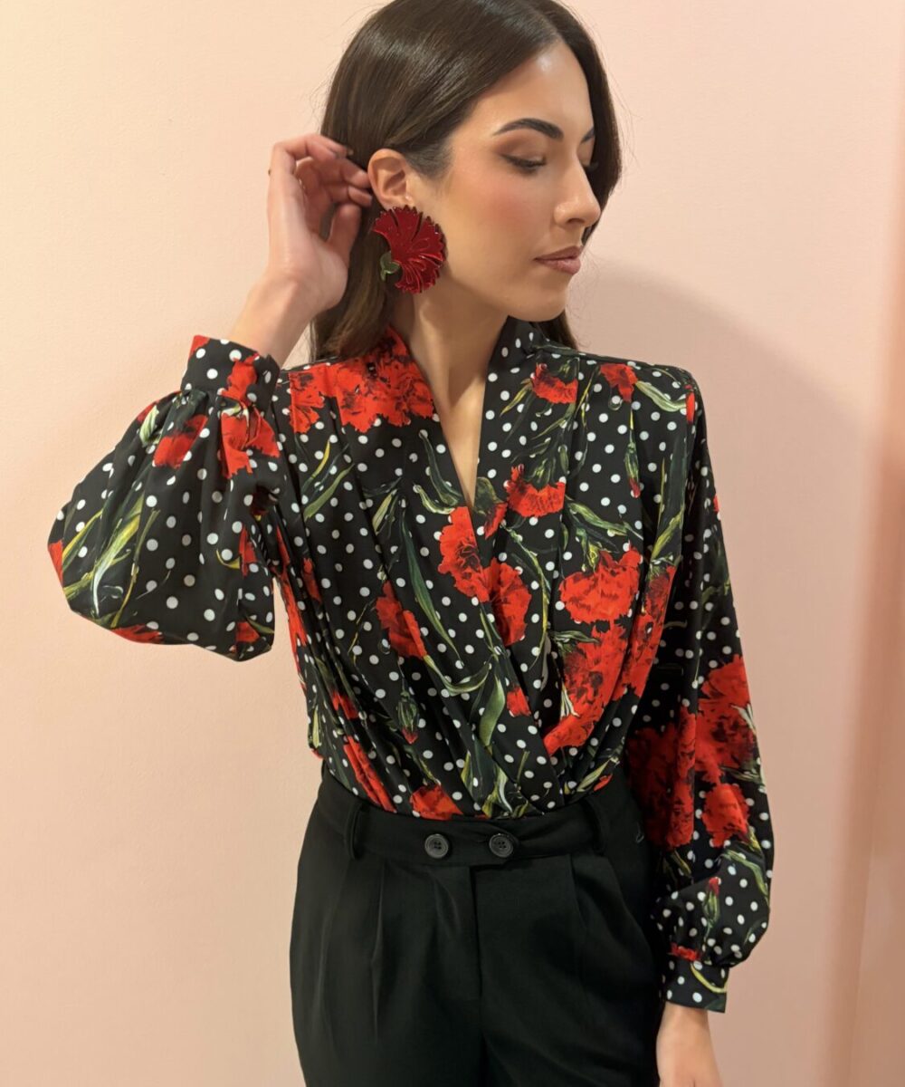 Alternative view of Blusa cruzada claveles y lunares